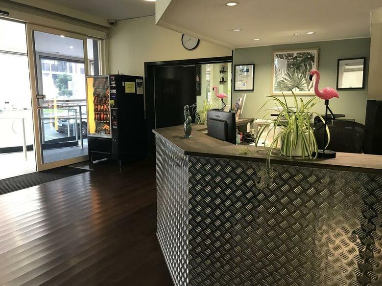 Miami Hotel Melbourne
