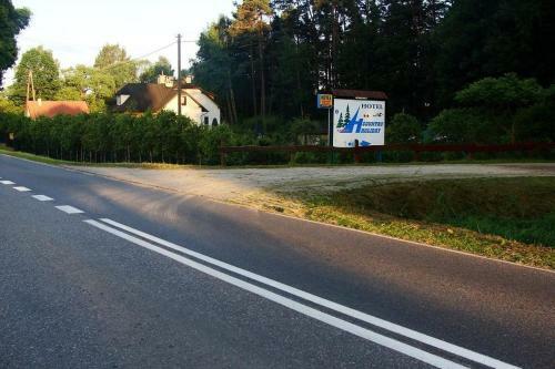 Country Holiday Hotel