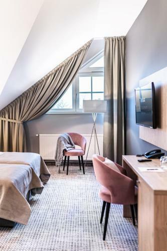 Sezony. Restauracja I Hotel