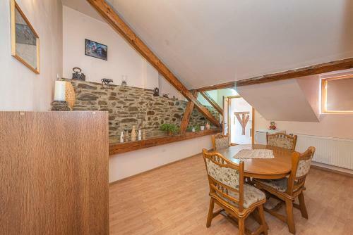 Hostal Pensiunea Zidul Cet??ii