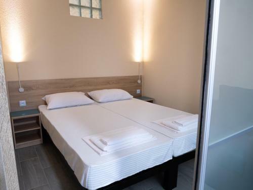 Hotel Marshal