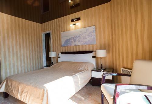 Hotel Bless Resort