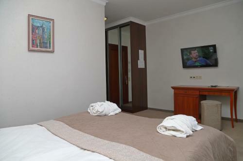 Tavel Hotel & Spa