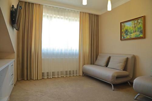 Tavel Hotel & Spa