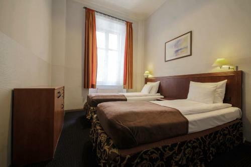 Red Carpet Hostel