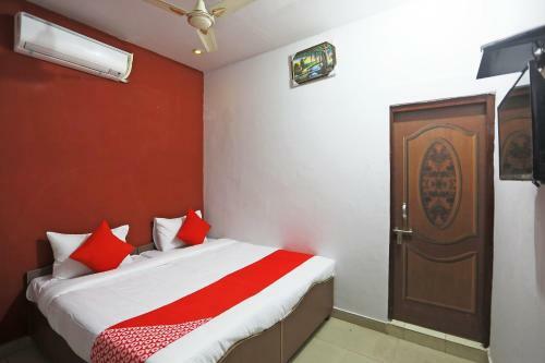 Oyo 63063 Yadav Hotel And Restaurant