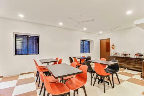 Oyo 79904 Flagship Hotel Orient Classic
