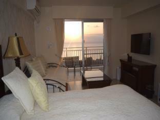 Hotel Wisteria Condominium Resort