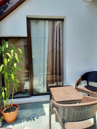 El Castillo Bed And Breakfast