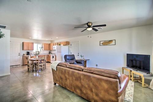 Stunning Benson Retreat Near Hiking Trails!