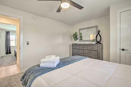 Family-friendly Glendale Home With Yard And Pool!