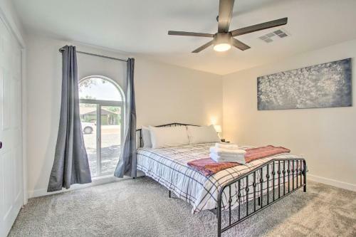 Family-friendly Glendale Home With Yard And Pool!