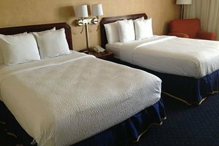 Best Western Plus Fresno Airport Hotel