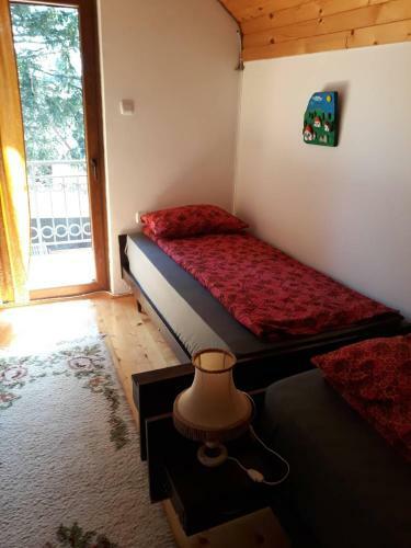 Hostal Rooms And Apartment Palas