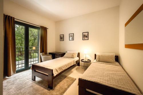 Apartaments Dobrota With Magical View & Swimming Pool