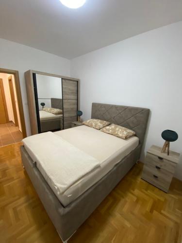 Apartman Sarak