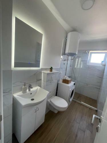 M&m Apartment