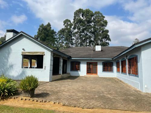 Apartamento Boikhutsong House