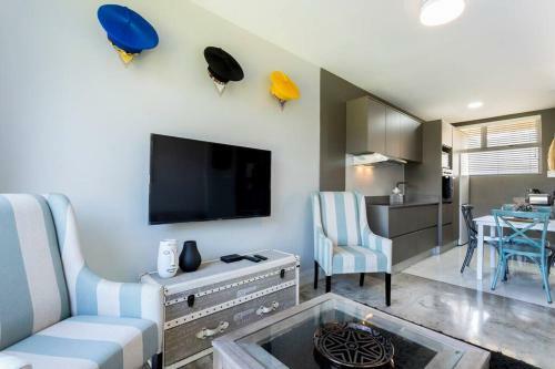 Apartamento 107 Laballito-luxury Steps Away From Willard Beach