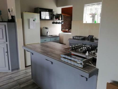 Charlotte's Web - Beach Cottage - Queensberry Bay