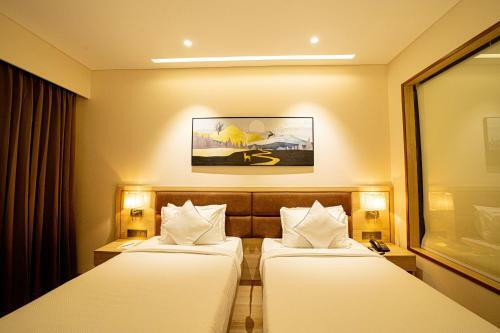 Hotel The Monarch At Chakan Midc, Pune