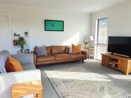Kanuka Sway - Waterfront, Cozy Getaway