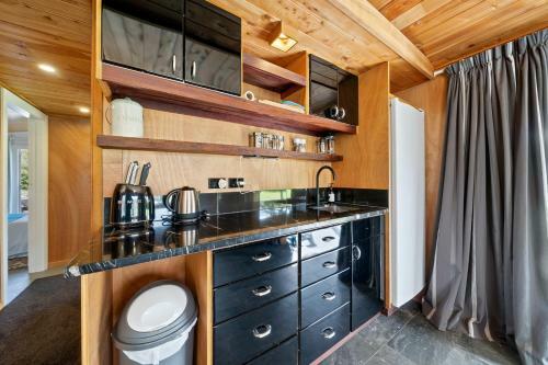 Pinot Paddock - Martinborough Holiday Home