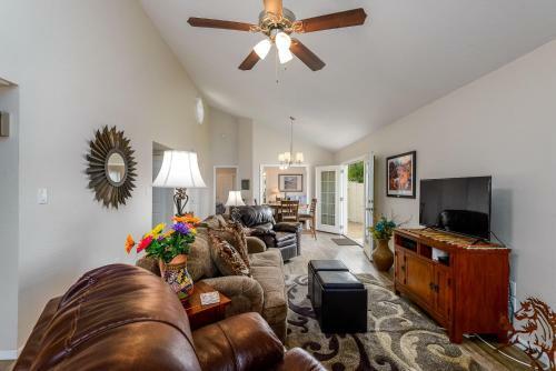 Villa Cypress Home