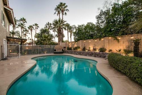 Amazing Remodeled Scottsdale 5 Bdrm Wpool