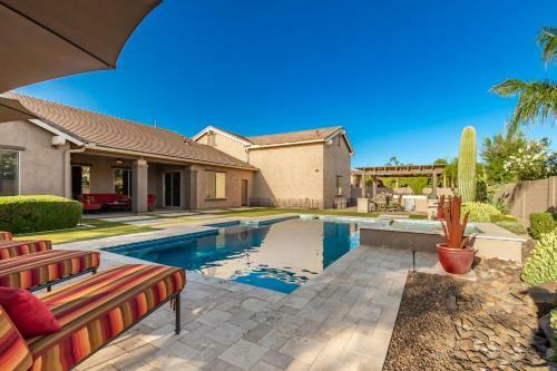 Munoz Queen Creek Home