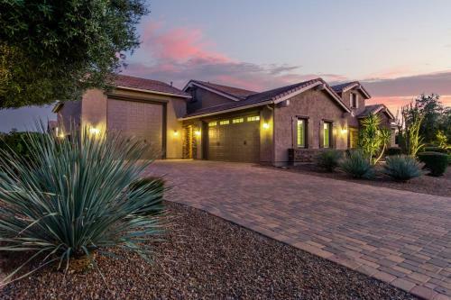 Munoz Queen Creek Home