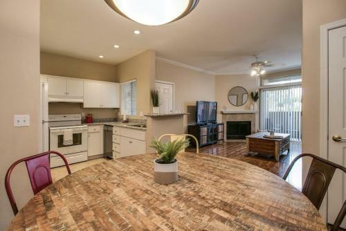 Cozy 1-bdrm Scottsdale Condo Next To Pool
