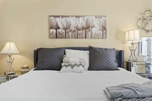 New Listing 6bed3bath Desert Oasis Gem W Private Pool