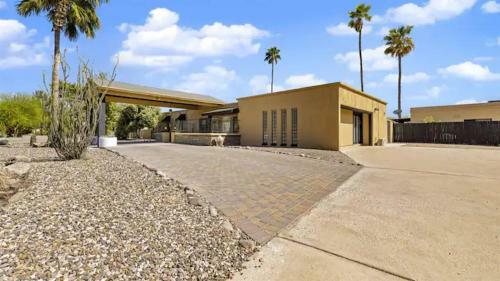 New Listing 6bed3bath Desert Oasis Gem W Private Pool