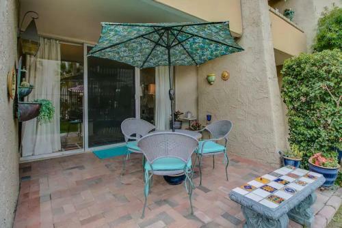 Charming 1-bdrm Condo Steps To Old Town Scottsdale