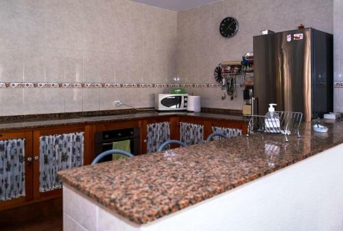 Chalet Con Piscina Privada, Jard�n Y Barbacoa