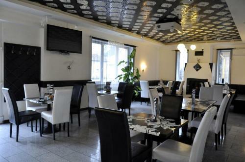 Hostal Op-art Etterem Es Panzio