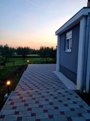 Studio Apartman Toni