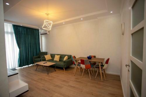 Green Apartment