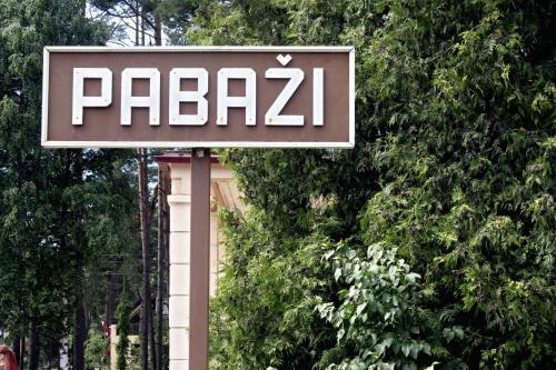 Apartamento Pabazi Train Station