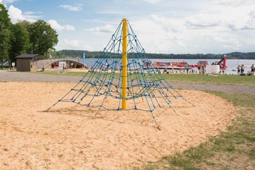 Lodge Lake View Camping Pod