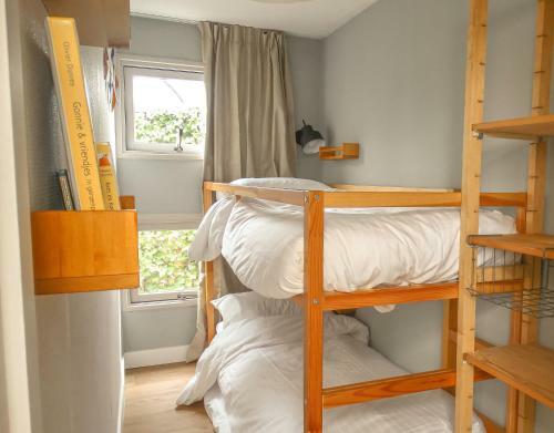 Cabin 33 Grou