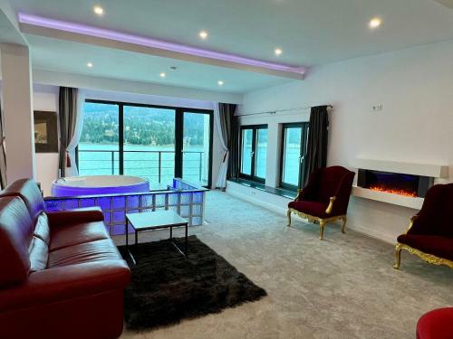 Casa Eden - Apartamente Langa Lac