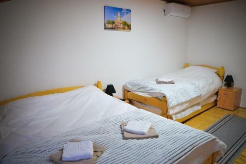 Hostal Royal Tsv Rooms