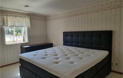 Nice Apartment In Finner�dja With 1 Bedrooms