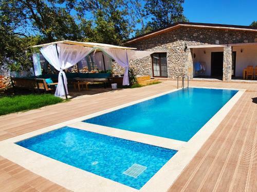 Kayak�y'de Kiral?k Muhafazakar Villa