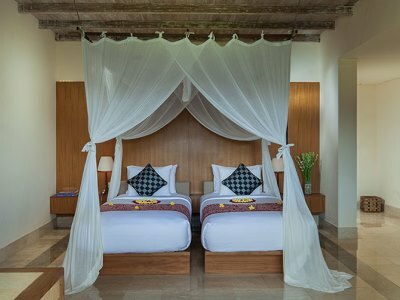 Hotel Komaneka Resort