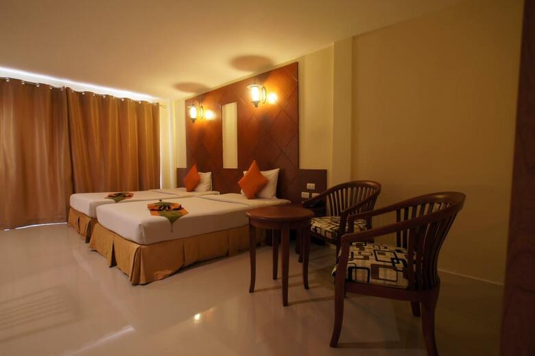 Hotel Khaolak Sunset Resort