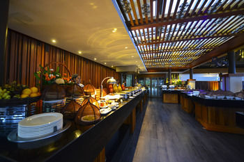 Hotel Layana Resort & Spa