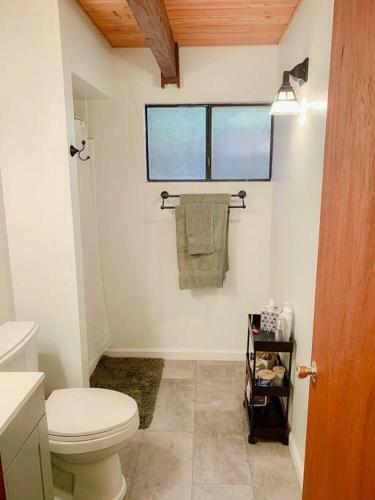 The Cedar Loft - Pet And Family Friendly - Bbq/pool/fire Pit